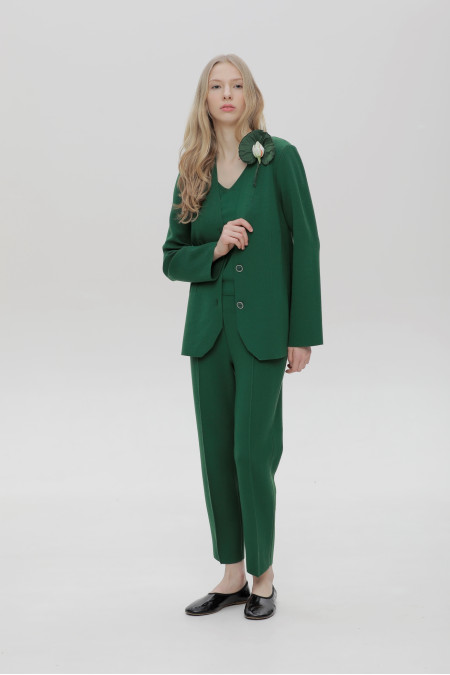 Приталений піджак зелений