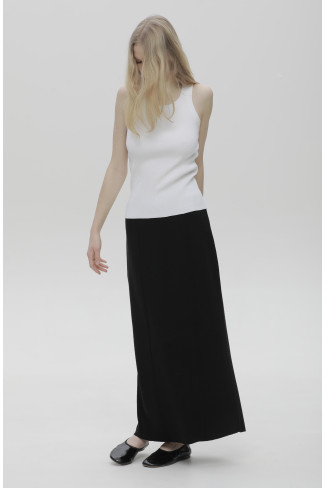 Длинная прямая юбка из вискозы черная