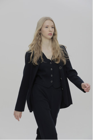 Приталенный пиджак темно-синий