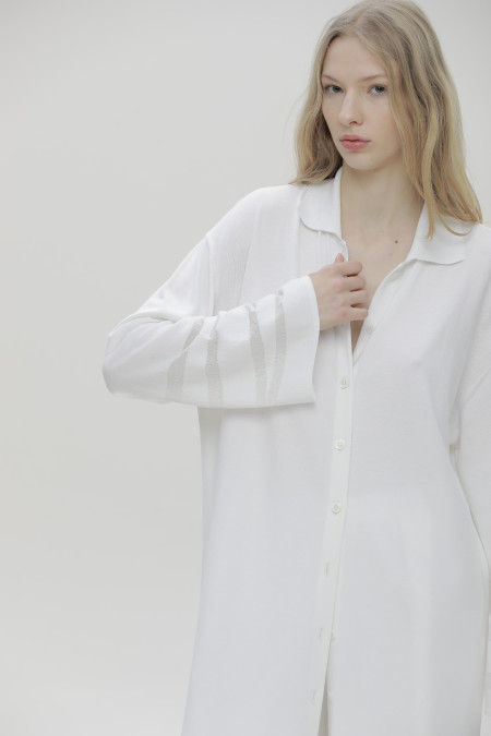 Довгий тонкий кардиган з декором на рукавах білий