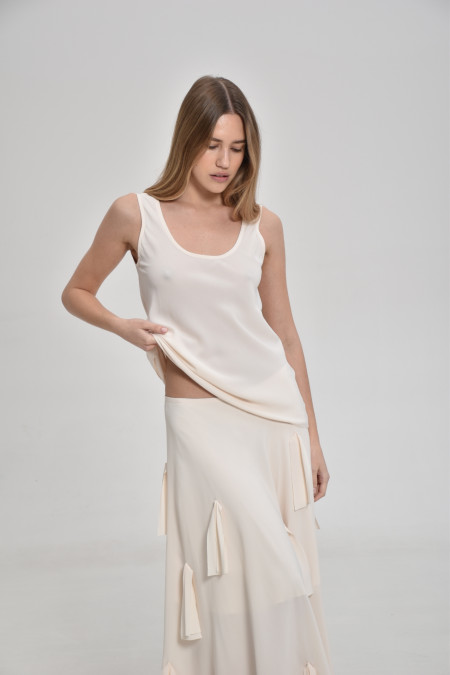 Cпідниця з віскози з аплікаціями молочна