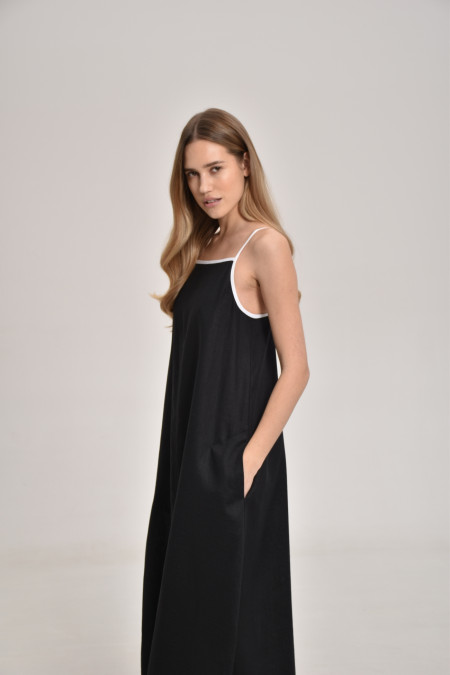 Лляна сукня з контрастними бретелями чорна Лляна сукня з контрастними бретелями чорна