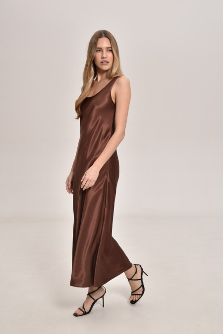 Довга сукня А-силуету з віскози