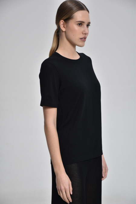 Базовий джемпер на короткий рукав чорний