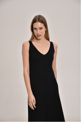 Длинное платье A-силуэта из вискозы черное