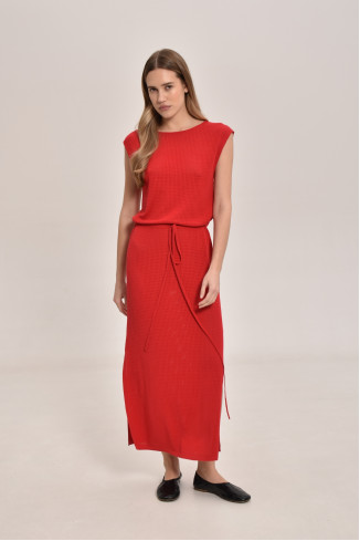 Трикотажное платье из кружевной сетки красное