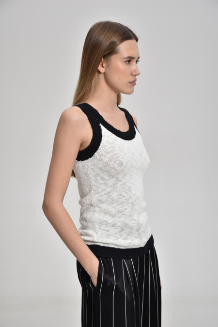 Off-White-Black Textured Top With Contrasting Border