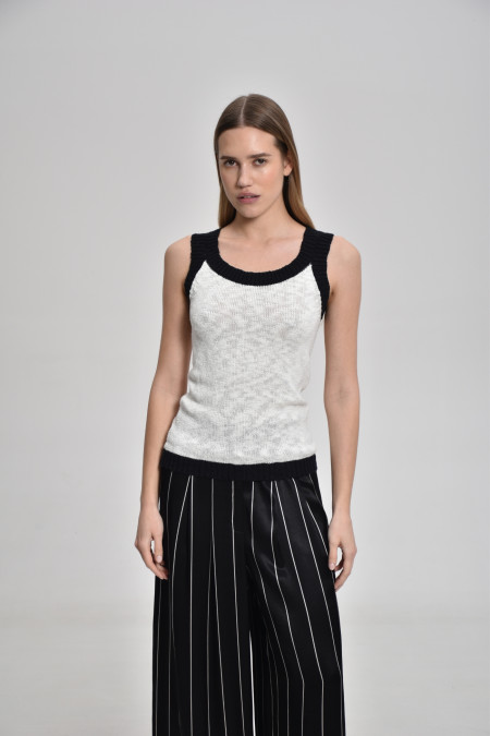 Off-White-Black Textured Top With Contrasting Border