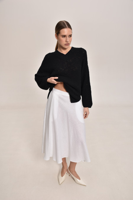 Джемпер з фактурної пряжі з V-подібним вирізом чорний