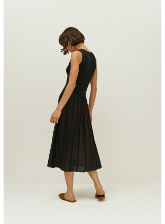Black Midi Dress With Pleated Skirt